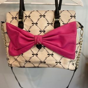 Large Betsy Johnson purse